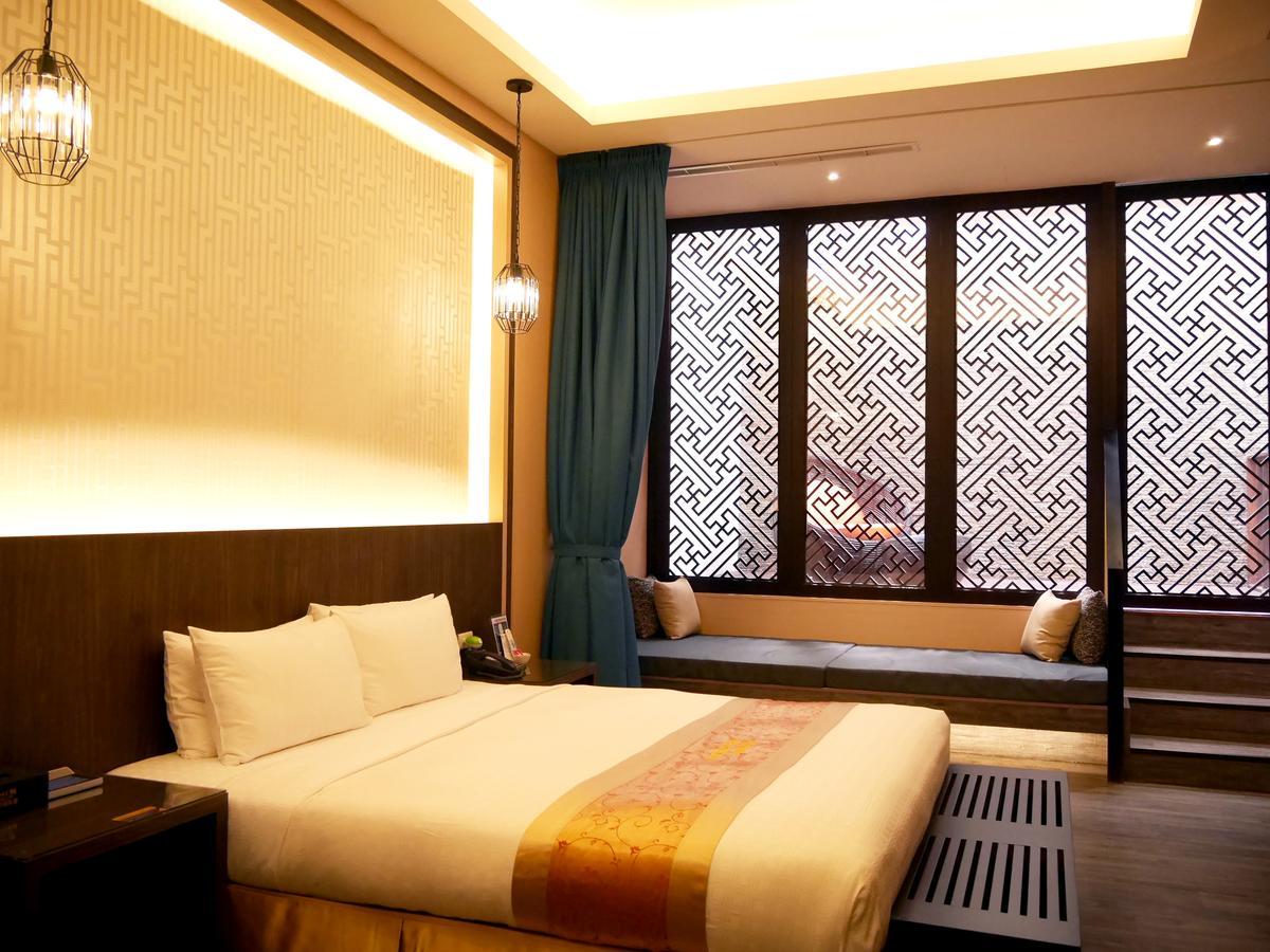 Moonshy Boutique Motel Тайчжун Экстерьер фото