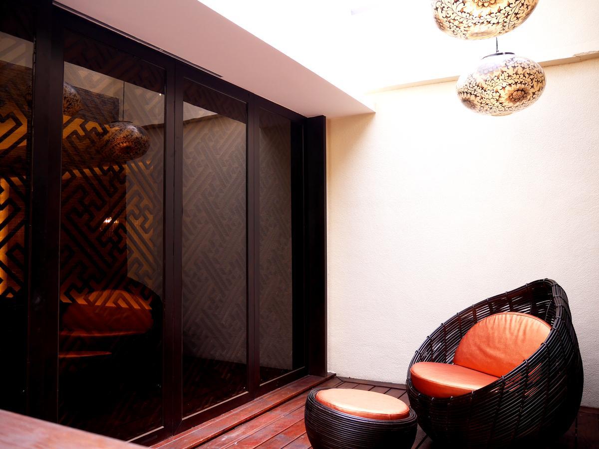 Moonshy Boutique Motel Тайчжун Экстерьер фото