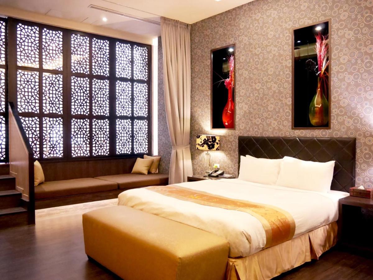 Moonshy Boutique Motel Тайчжун Экстерьер фото