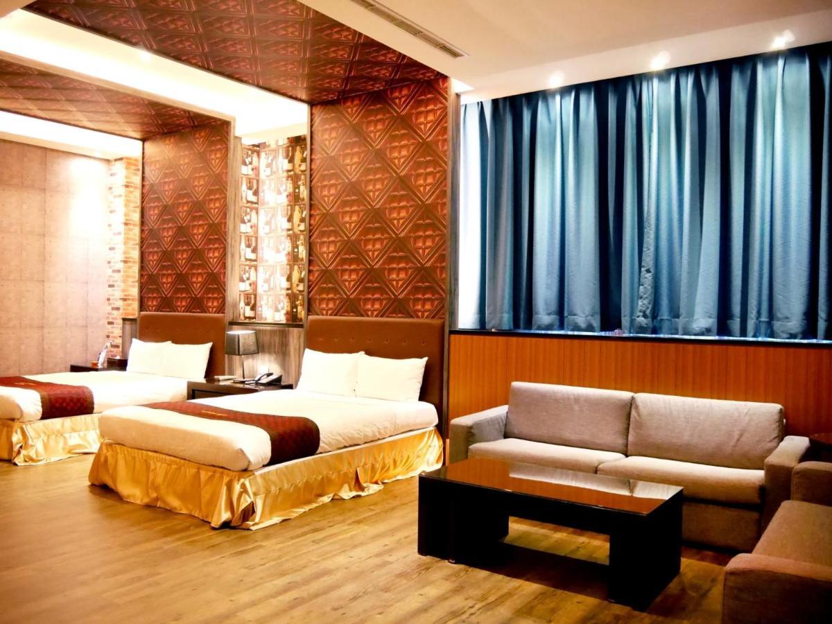 Moonshy Boutique Motel Тайчжун Экстерьер фото
